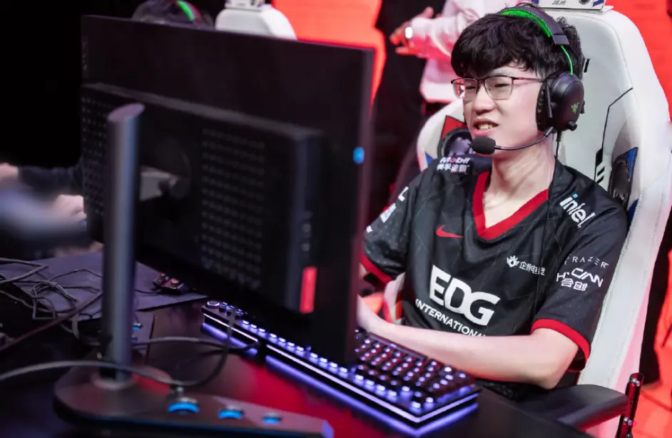 Ning在RNG比赛中反败为胜,险胜引发热议!赢得满堂喝彩的简单介绍 Ning在RNG比赛中反败为胜,险胜引发热议!赢得满堂喝彩的简单介绍